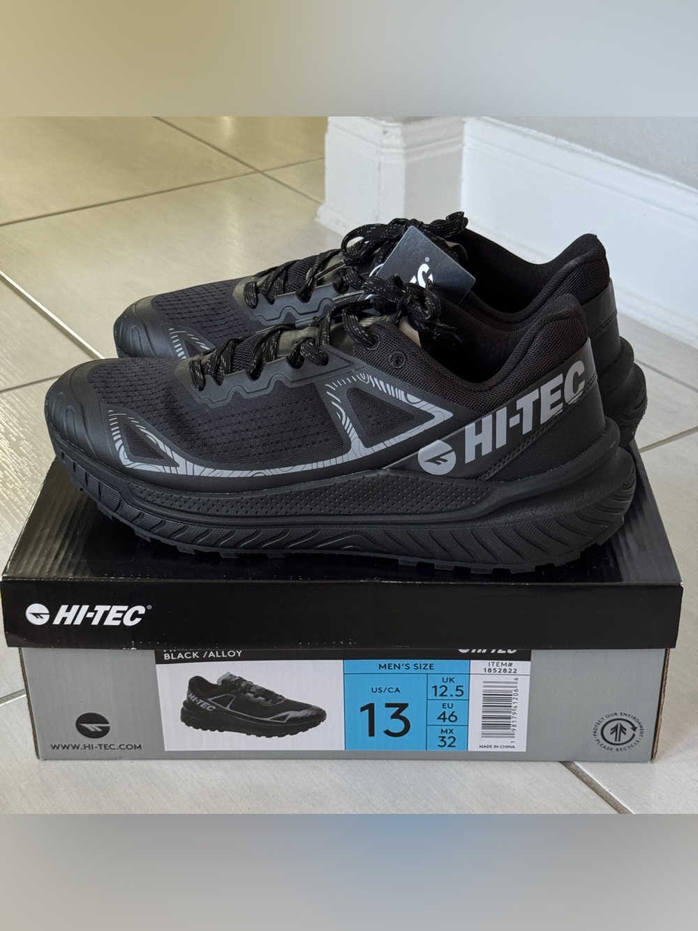 Hi-Tec Men's Trail Shoe Sneaker Black / Alloy Athletic Shoes Size 13. NWT